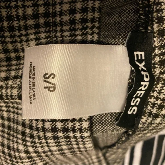 Express | PLAID LEGGINGS - Picture 8 of 11